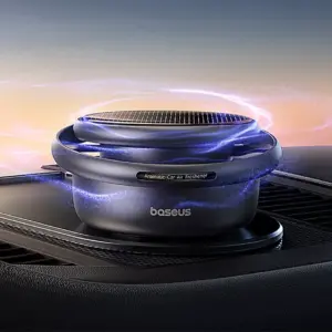 Solar Car Air Freshener - Rotating Aromatherapy Decor for Your Car